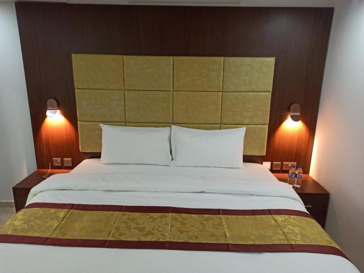 Grand Mirage Hotel 3*