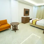 Grand Mirage Hotel